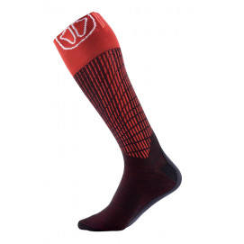 Heated ski socks sizes: M 2.5-7 L 7.5-11 