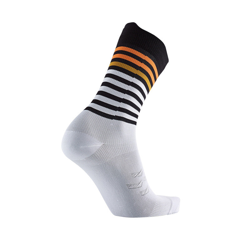 X-Socks Chaussettes - Trail Run Discover Crew - arctic white/pearl grey X-Socks Chaussettes - Trail Run Discover Crew - arctic white/pearl grey